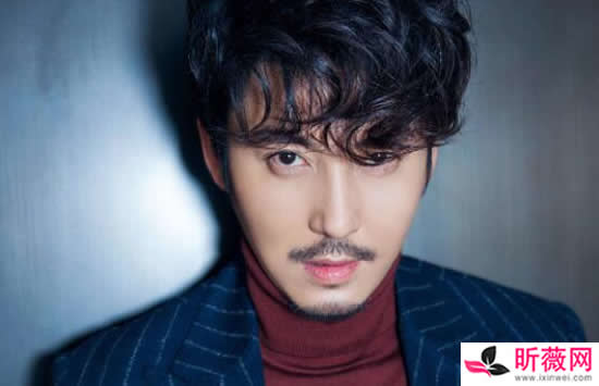 王泷正个人资料简介及图片介绍