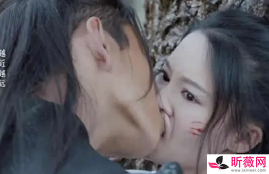 王大陆把李沁嘴巴亲变形了 王大陆是不是喜欢李沁呢