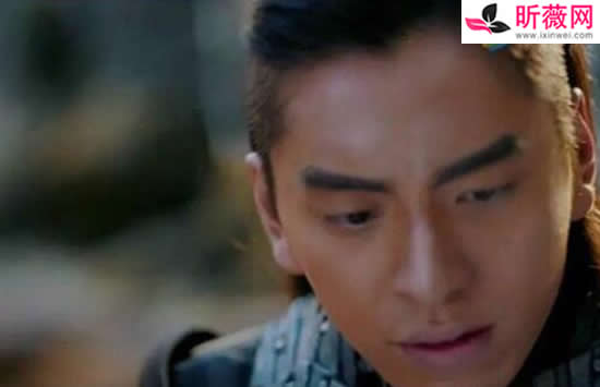 王大陆把李沁嘴巴亲变形了 王大陆是不是喜欢李沁呢