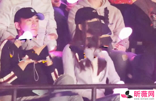 林更新盖玥希疑似恋情曝光 两人当众牵手拥吻不避嫌 林更新盖玥希疑似恋情曝光 两人当众牵手拥吻不避嫌