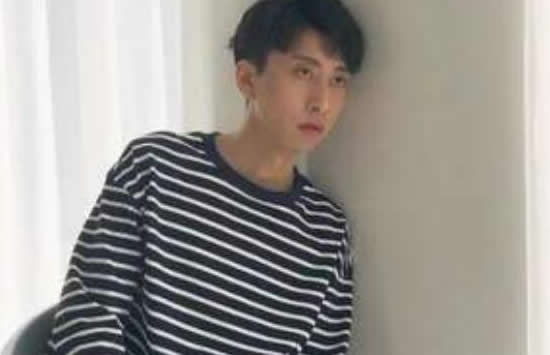 抖音长枪刺破云霞放下一生牵挂是什么歌 歌曲《踏山河》演唱者及歌词介绍