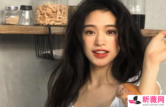 段小薇真实年龄及详细资料介绍 没有刘海的段小薇变漂亮了