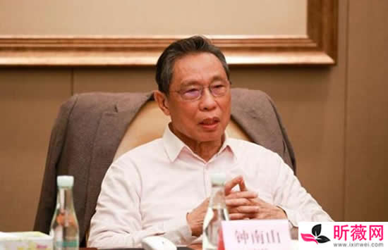 沈佳欣质疑钟南山事件始末详情介绍 沈佳欣是华谊兄弟的艺人吗