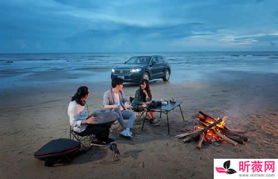 奇葩说陈铭个人资料简介及图片介绍 奇葩说陈铭个人资料简介及图片介绍