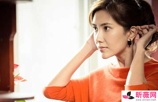 边潇潇演过的电视剧和电影有哪些 边潇潇惊艳的照片有哪些