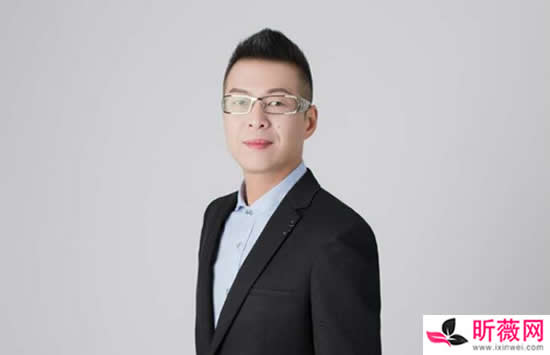 以为我们之间只有一步最后的距离是什么歌 歌曲《出局》演唱者及歌词介绍 以为我们之间只有一步最后的距离是什么歌 歌曲《出局》演唱者及歌词介绍