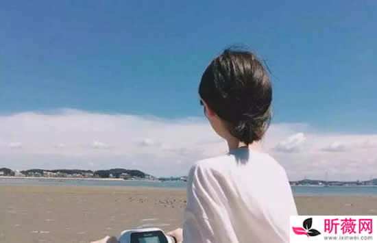 以为我们之间只有一步最后的距离是什么歌 歌曲《出局》演唱者及歌词介绍 以为我们之间只有一步最后的距离是什么歌 歌曲《出局》演唱者及歌词介绍