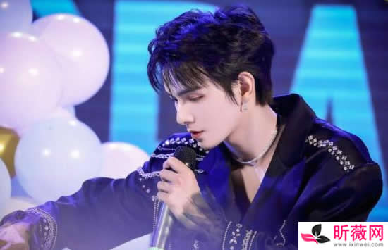 何昶希为什么退出乐华 何昶希为什么叫厂花 何昶希为什么退出乐华 何昶希为什么叫厂花