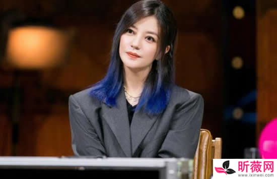 黄奕和赵薇什么关系 深扒两人关系不止是师姐妹这么简单 黄奕和赵薇什么关系 深扒两人关系不止是师姐妹这么简单