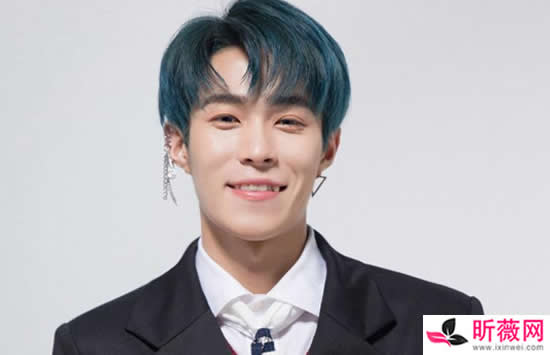 ONER岳岳原名叫什么 岳岳家世背景遭扒厉害到惊人