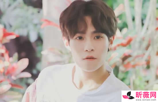 ONER岳岳原名叫什么 岳岳家世背景遭扒厉害到惊人