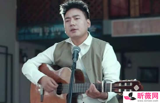 天就快亮了我的心却哭了什么歌 歌曲《阿果吉曲》演唱者及歌词介绍