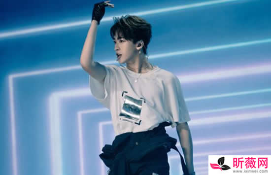 何洛洛个人资料简介及最新图片介绍 何洛洛个人资料简介及最新图片介绍