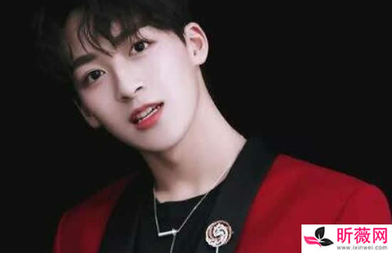 何洛洛家境优越是真的吗 何洛洛为什么叫萧山阔少迈巴赫