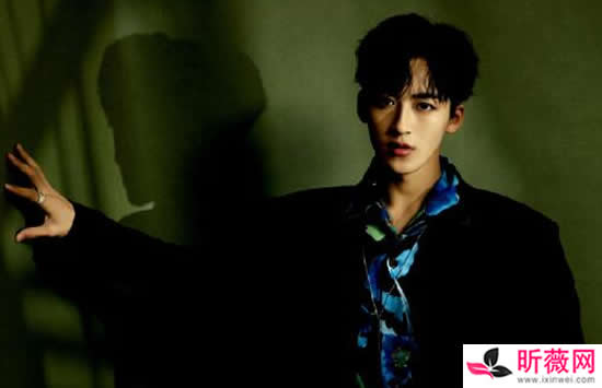 何洛洛个人资料简介及最新图片介绍 何洛洛个人资料简介及最新图片介绍