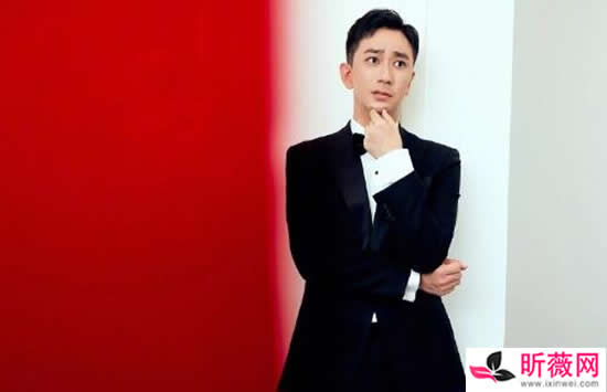 王自健个人资料简介及最新图片介绍