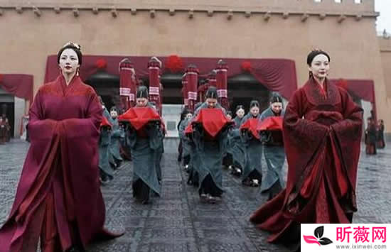 大秦赋嬴政娶了谁 同时迎娶两位美人却只有她的结局可怜 大秦赋嬴政娶了谁 同时迎娶两位美人却只有她的结局可怜