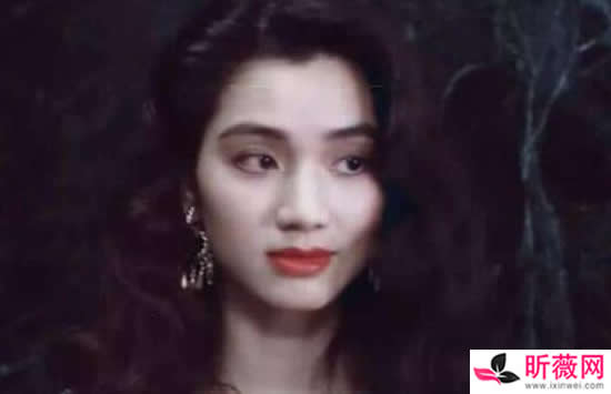 洪欣前任丈夫到底是谁 洪欣和莫少聪为什么离婚 洪欣前任丈夫到底是谁 洪欣和莫少聪为什么离婚