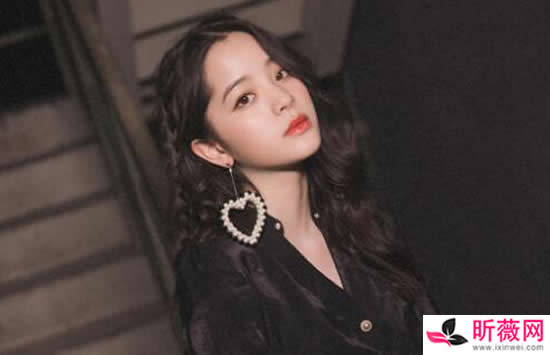 欧阳娜娜个人资料简介及显赫家世背景介绍