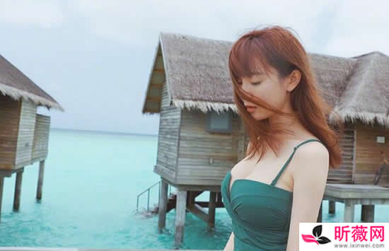 张檬胸围多大 张檬裸露半球紧身衣秀出绝美身材 张檬胸围多大 张檬裸露半球紧身衣秀出绝美身材