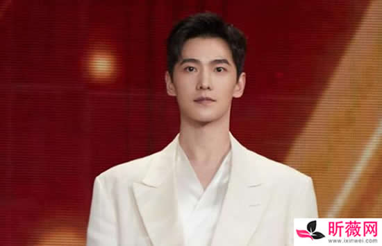 杨洋怎么突然不火了 杨洋为什么被说油腻呢 杨洋怎么突然不火了 杨洋为什么被说油腻呢