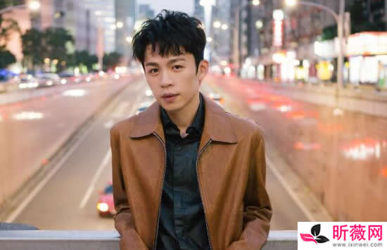 李鸿其个人资料简介及最新图片介绍