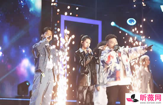 艾福杰尼个人资料简介及最新图片介绍