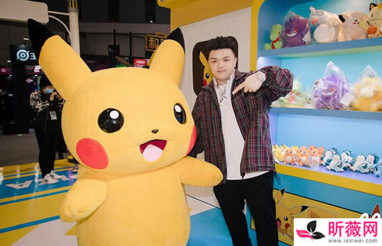 艾福杰尼个人资料简介及最新图片介绍