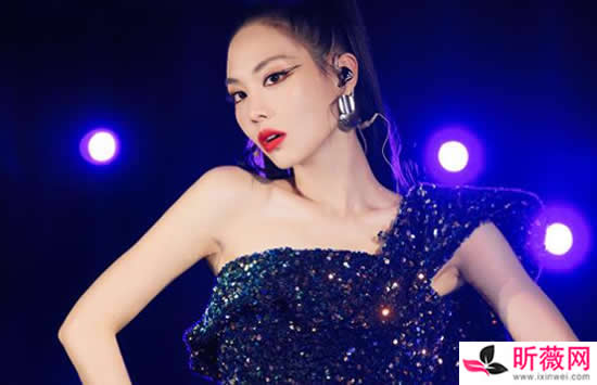 王霏霏和章子怡什么关系 章子怡为何立捧王霏霏 王霏霏和章子怡什么关系 章子怡为何立捧王霏霏