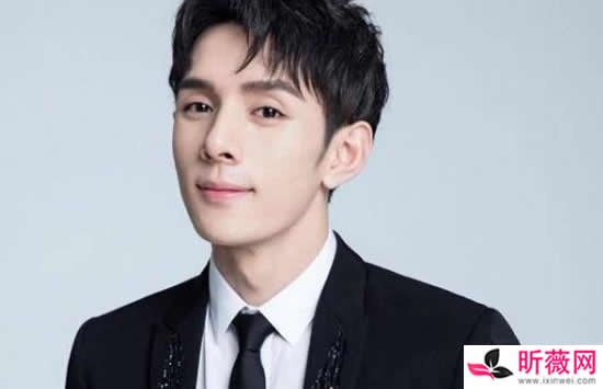 金靖李佳琦在一起了吗 李佳琦为金靖庆生是怎么回事