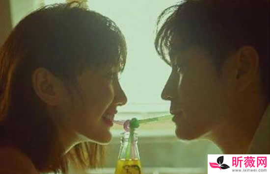 毛晓彤和杨玏能在一起吗 毛晓彤杨玏拍摄情侣写真含情脉脉