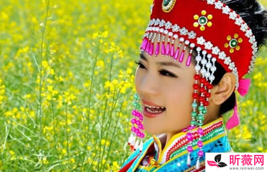 给我一匹骏马越过高高山岗什么歌 歌曲《火火的姑娘》演唱者及歌词介绍 给我一匹骏马越过高高山岗什么歌 歌曲《火火的姑娘》演唱者及歌词介绍