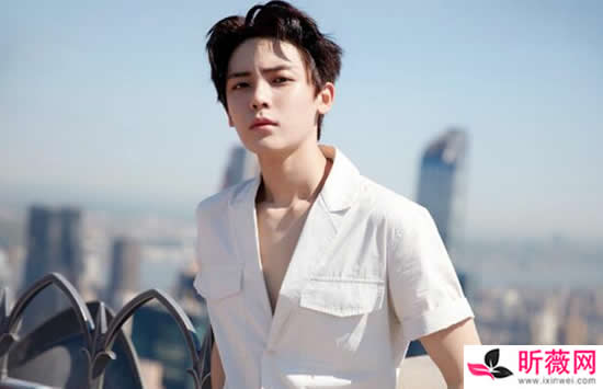 侯明昊个人资料简介及最新图片介绍