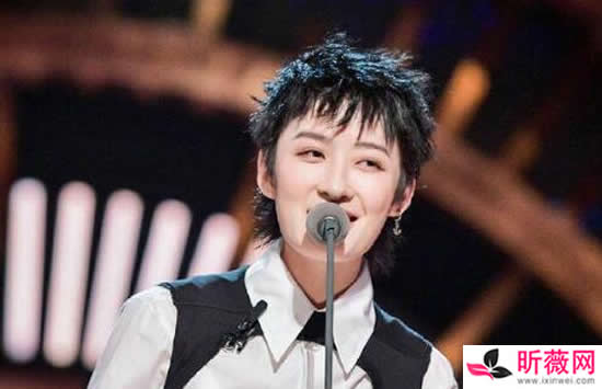 跟我走吧我们去巴黎铁塔是什么歌 歌曲《私奔》演唱者及歌词介绍