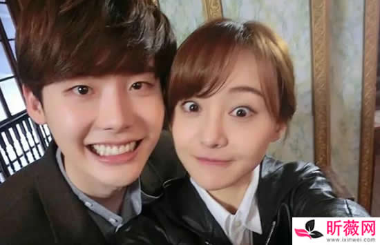 郑爽李钟硕恋情是真的吗 两人拍摄翡翠恋人时被爆开房 郑爽李钟硕恋情是真的吗 两人拍摄翡翠恋人时被爆开房