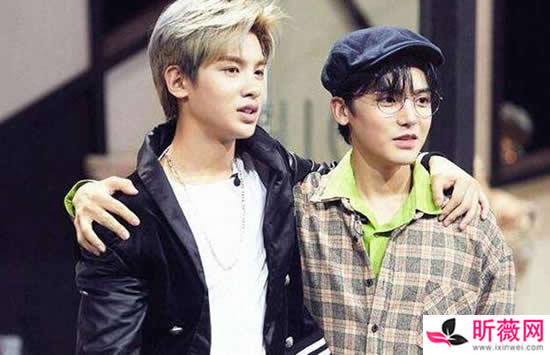 侯明昊和黄明昊是一个人吗 侯明昊和黄明昊什么关系怎么认识的