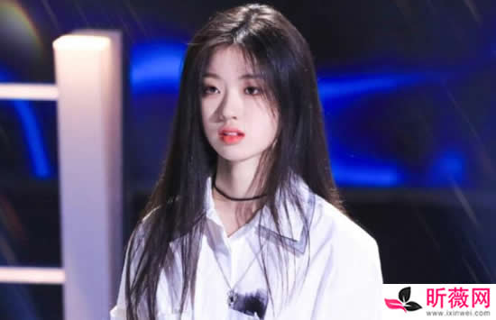 我在夜里跳舞在夜里跳舞是什么歌 歌曲《在夜里跳舞》演唱者及歌词介绍 我在夜里跳舞在夜里跳舞是什么歌 歌曲《在夜里跳舞》演唱者及歌词介绍