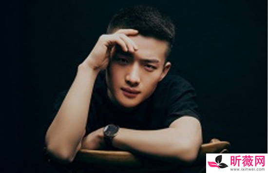 抖音我给你的爱不能够再重来是什么歌 歌曲《给不了你未来》演唱者及歌词介绍 抖音我给你的爱不能够再重来是什么歌 歌曲《给不了你未来》演唱者及歌词介绍