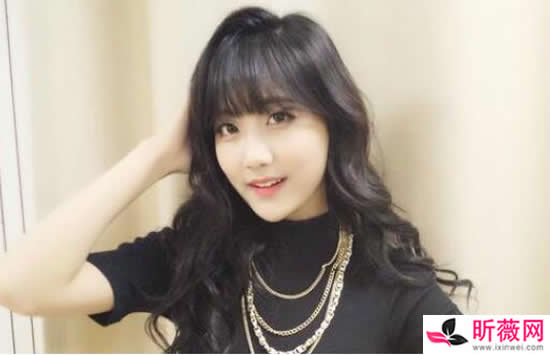 李艺彤个人资料简介及最新图片写真介绍