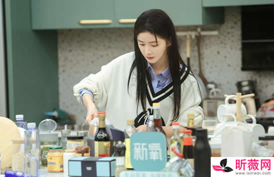 蔡卓宜为什么叫倪萍妈妈 蔡卓宜和倪萍是什么关系呢