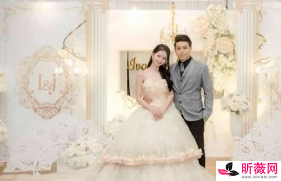 蔡卓宜结过婚是真的吗 蔡卓宜与前夫结婚照曝光 蔡卓宜结过婚是真的吗 蔡卓宜与前夫结婚照曝光