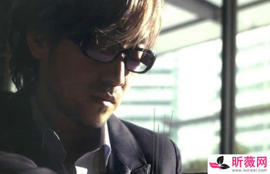 周传雄最好听的10首歌是哪几首 每一首你一定都有听过