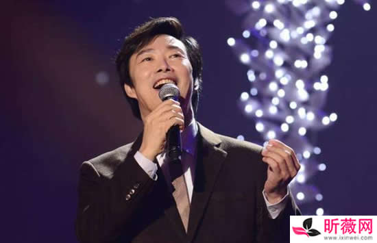 抖音攀登高峰望故乡黄沙万里长什么歌 歌曲《梦驼铃》演唱者及歌词介绍