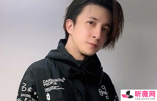 薛之谦个人资料简介及最新图片写真介绍