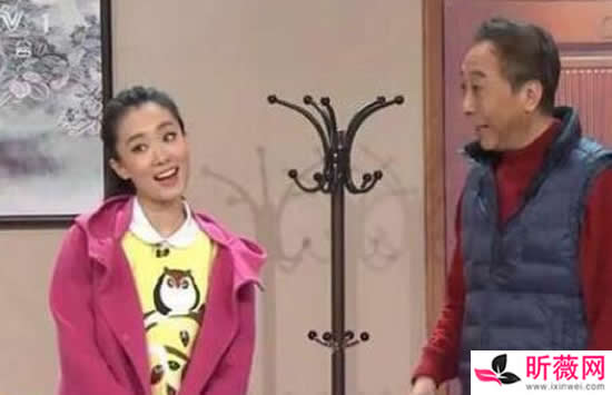 张小斐是冯巩的什么人 张小斐真的是冯巩的女儿吗 张小斐是冯巩的什么人 张小斐真的是冯巩的女儿吗