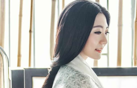 抖音闲时立黄昏笑问粥可温是什么歌 歌曲《闲庭絮》演唱者及歌词介绍