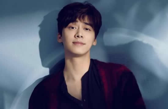 李易峰方否认与方安娜恋情 李易峰和方安娜怎么认识的 李易峰方否认与方安娜恋情 李易峰和方安娜怎么认识的