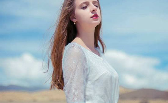 让男生抵抗不了的撒娇的话 女人这样撒娇男人抵抗不了 让男生抵抗不了的撒娇的话 女人这样撒娇男人抵抗不了