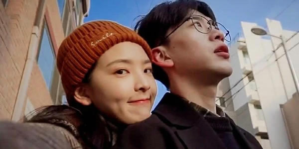 费启鸣章若楠什么关系 费启鸣章若楠什么关系