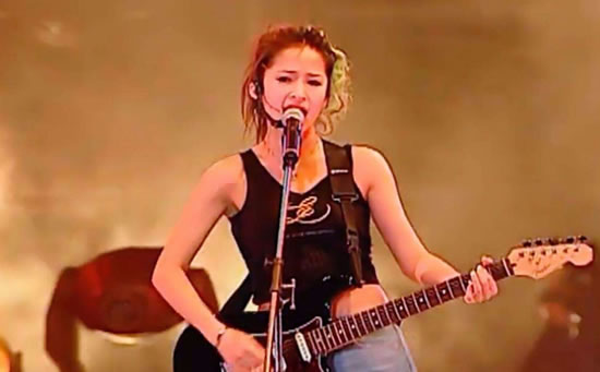 五音不全的人适合唱什么歌 五音不全的人适合唱什么歌